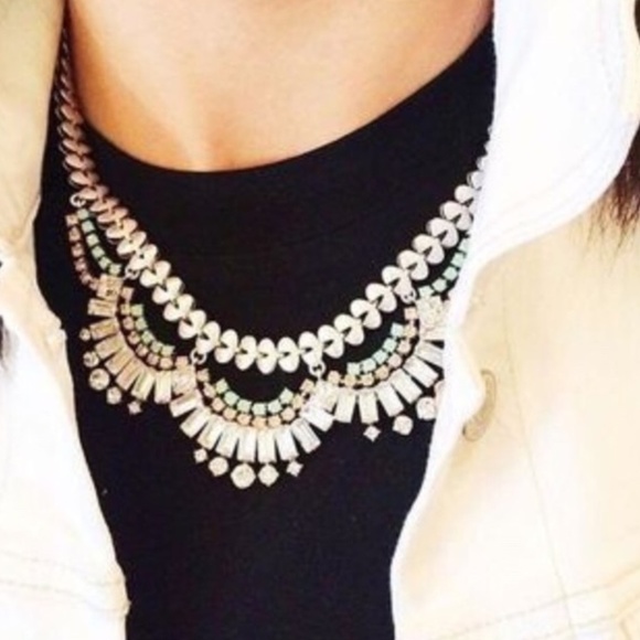 Stella & Dot | Vintage Belle Crystal + Silver Jeweled Necklace - Picture 6 of 9
